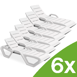 Zestaw 6 białych leżaków ogrodowych MONOBLOCK White New Bjorkka ustawionych jeden za drugim