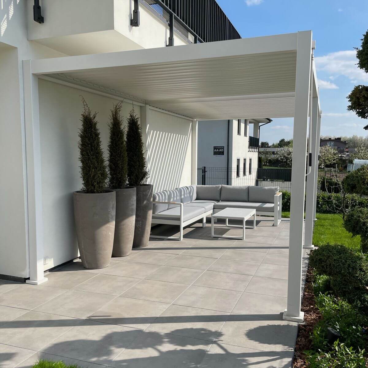 Solidna pergola tarasowa 3x6 Premium White - GUTROOF zdjęcie realizacji 4