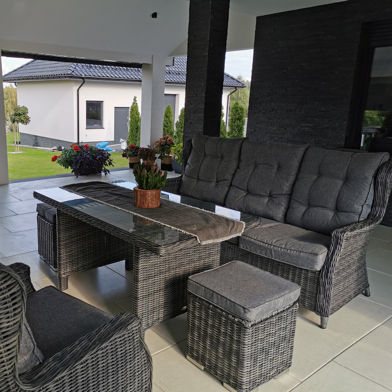 Meble technorattanowe TRIVENTO DINING 3 + PUFY Melange zdjęcie realizacji 1