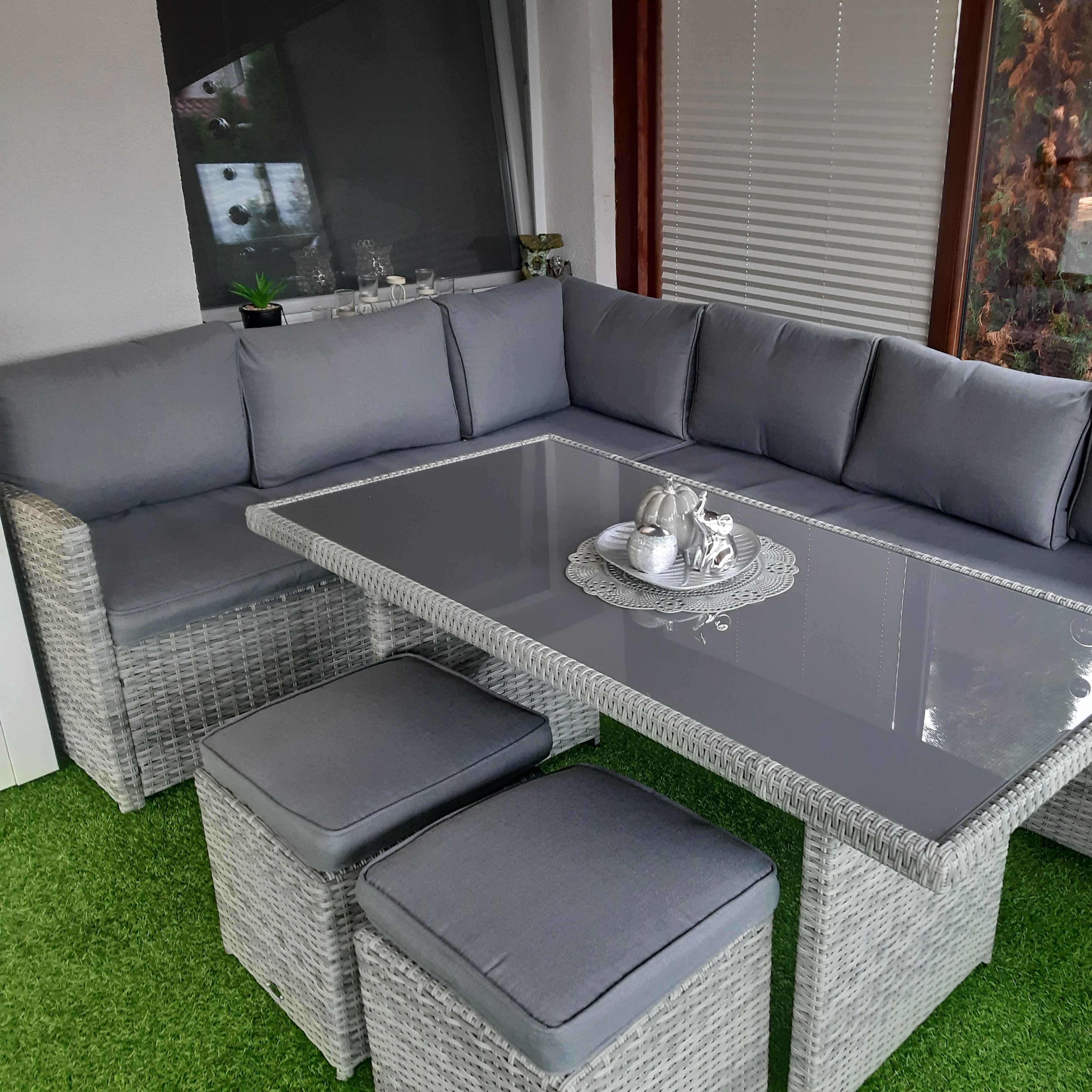 Narożnik technorattanowy SALO + PUFY Stone Grey zdjęcie realizacji 1