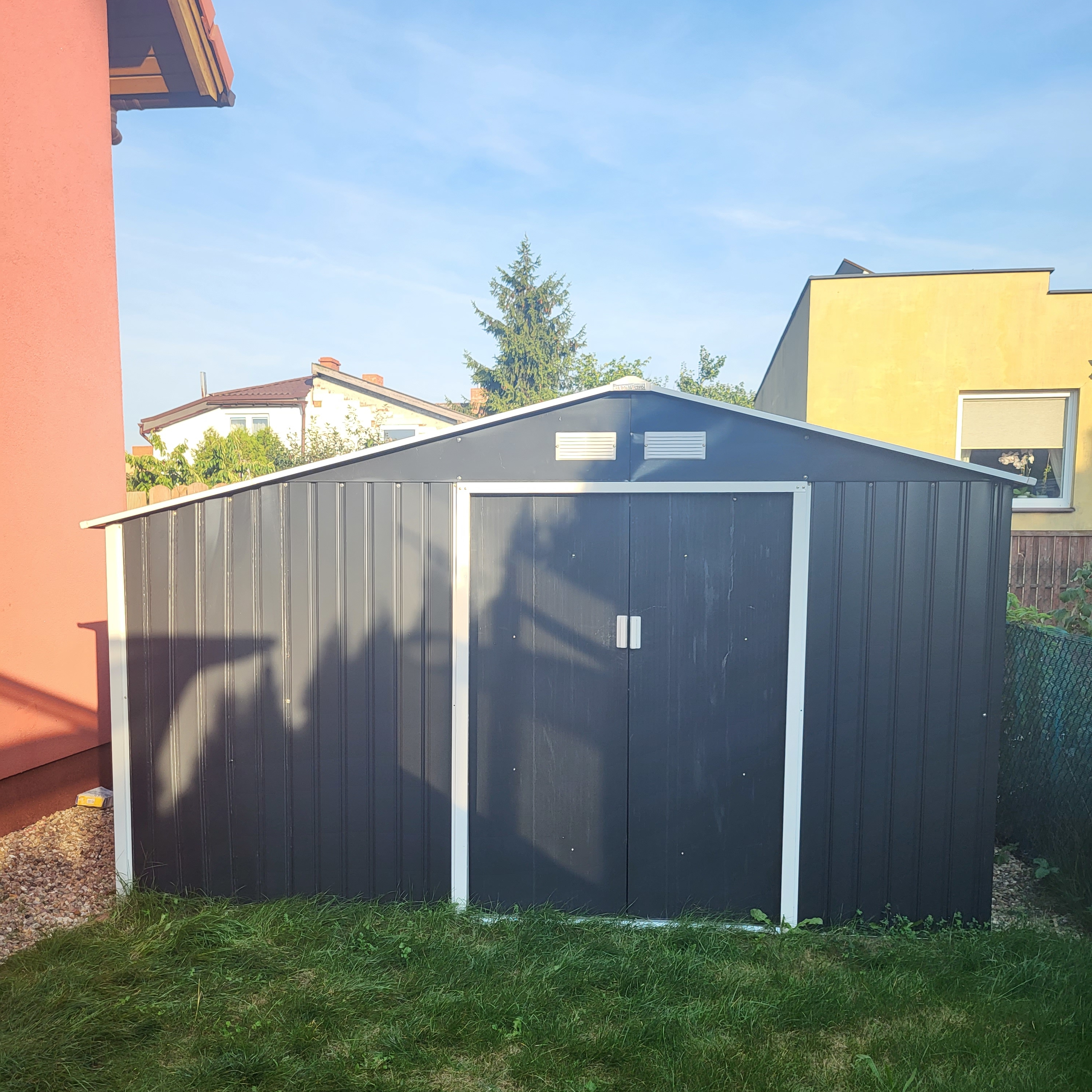 Domek narzędziowy MADISON 342x255cm Cold Grey - Hardmaister zdjęcie realizacji 3