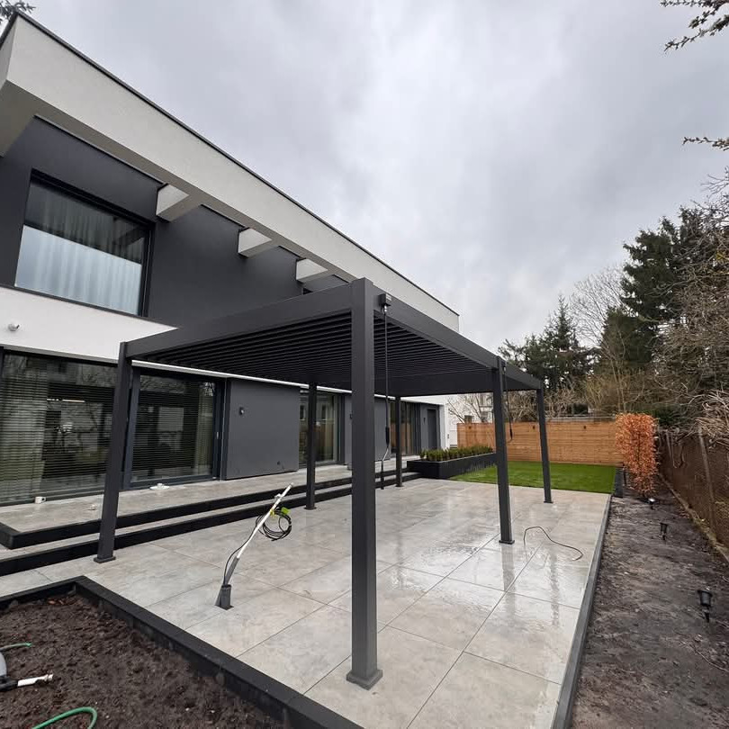 Pergola tarasowa 3.6x7.2 DELUXE Anthracite - Gutroof zdjęcie realizacji 2