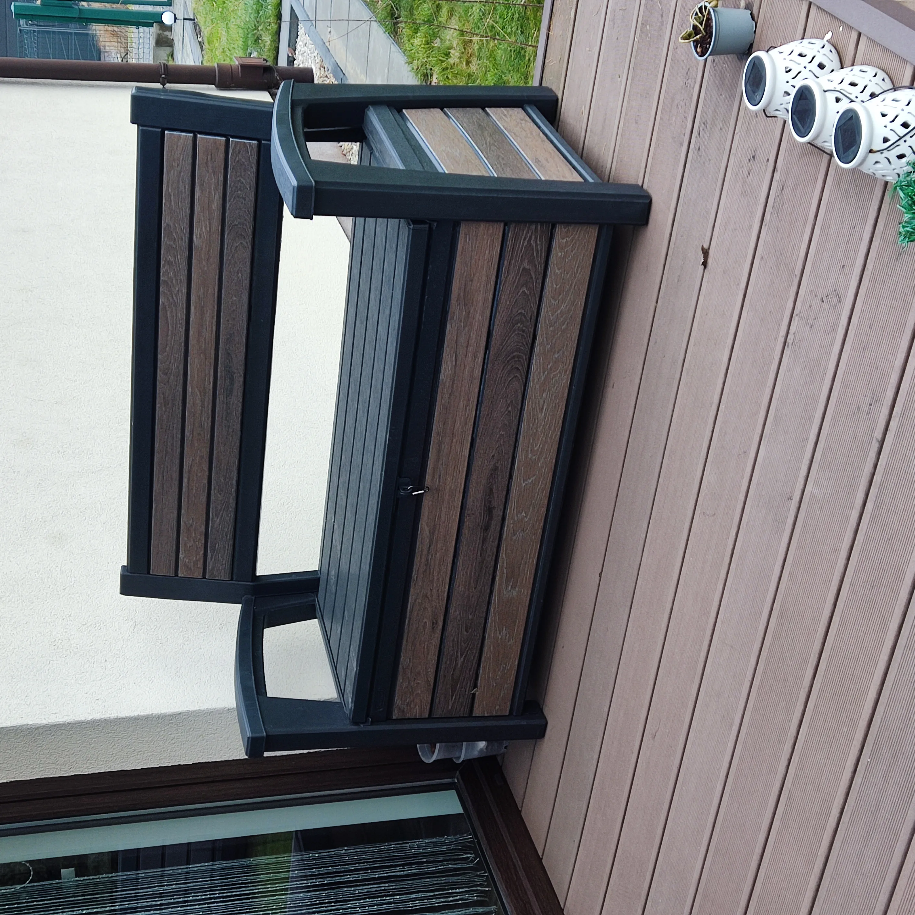 Skrzynia/Ławka Keter Deco Garden 227L Walnut zdjęcie realizacji 1