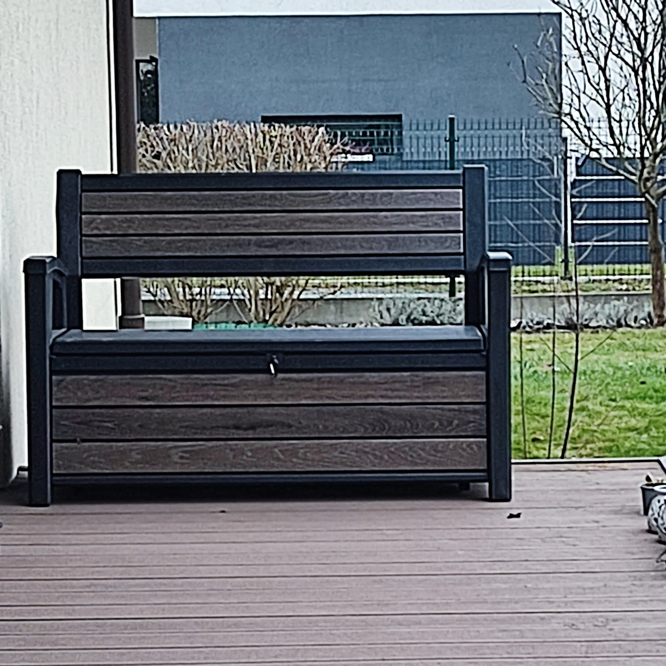 Skrzynia/Ławka Keter Deco Garden 227L Walnut zdjęcie realizacji 7