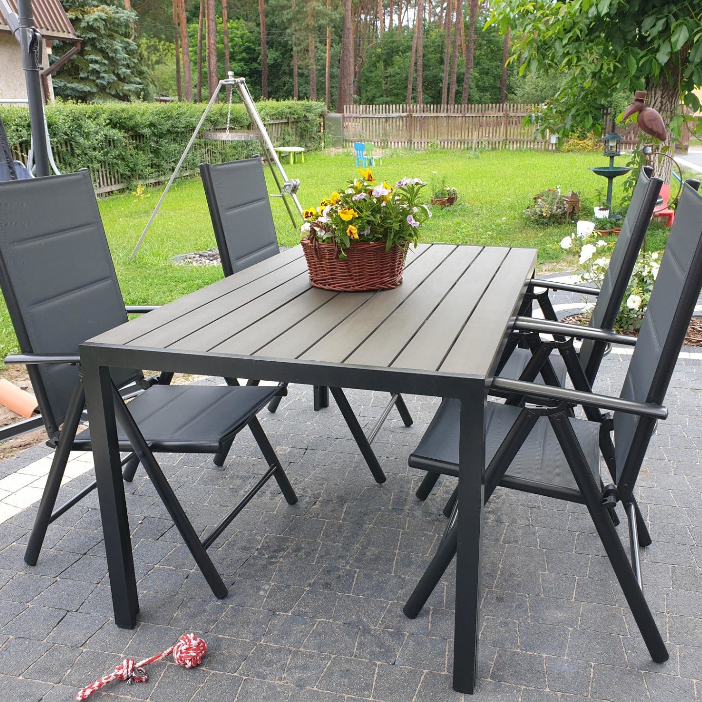 Zestaw mebli ogrodowych SYDNEY Dark grey / Teak zdjęcie realizacji 2