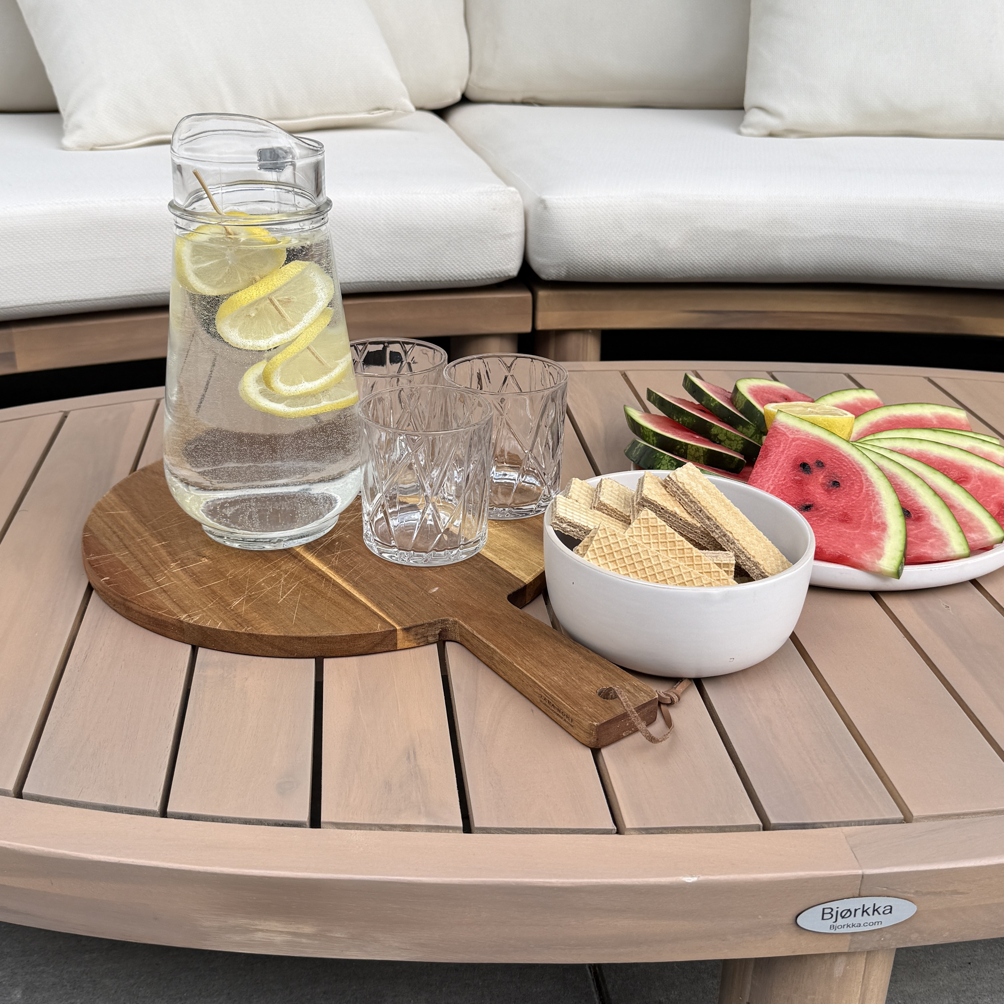 Narożnik ogrodowy z drewna akacjowego LUMIA CAFFE Acacia Wood - Bjørkka zdjęcie realizacji 5