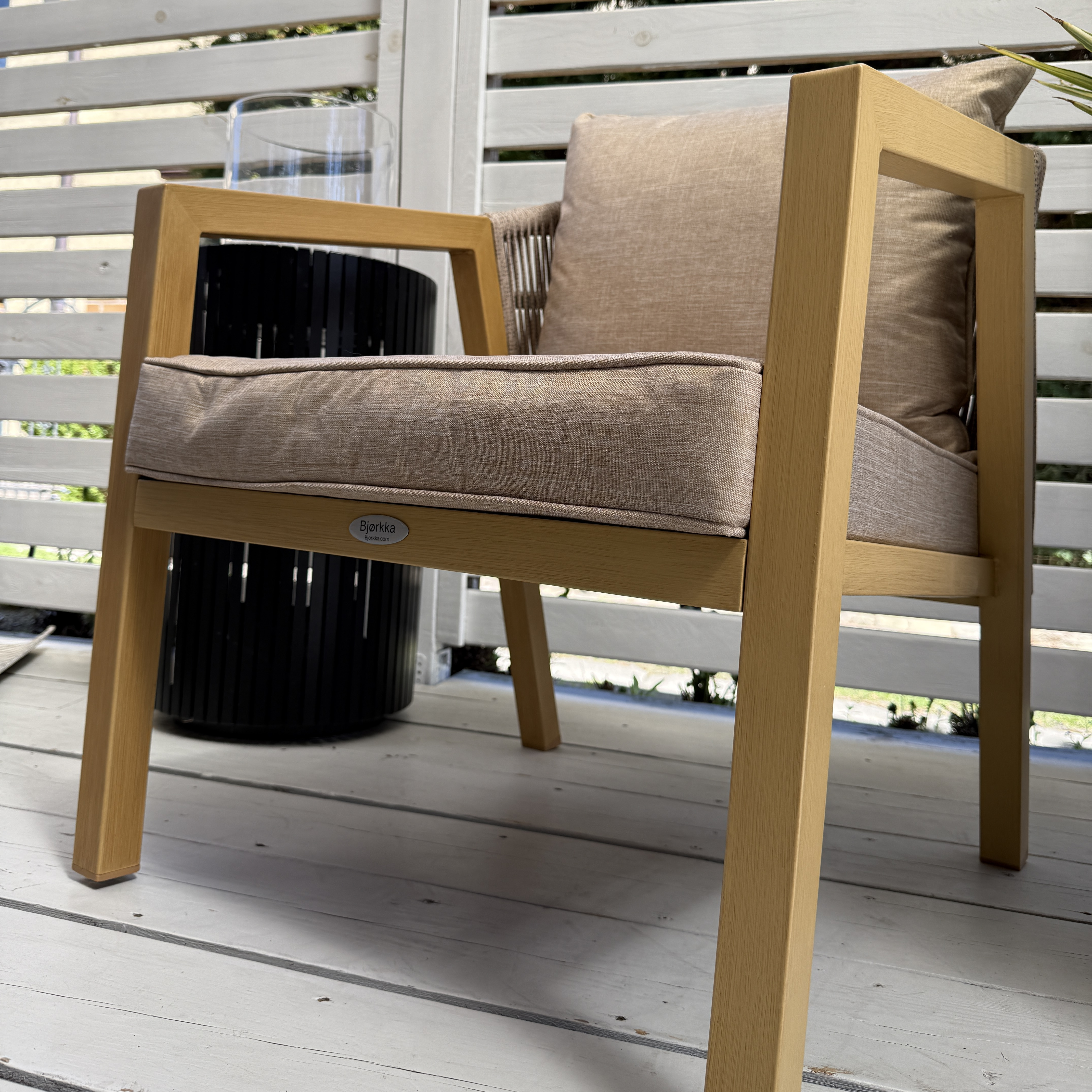 Zestaw ogrodowy LOARA CAFFE MAX WOOD LOOK - Bjørkka zdjęcie realizacji 7