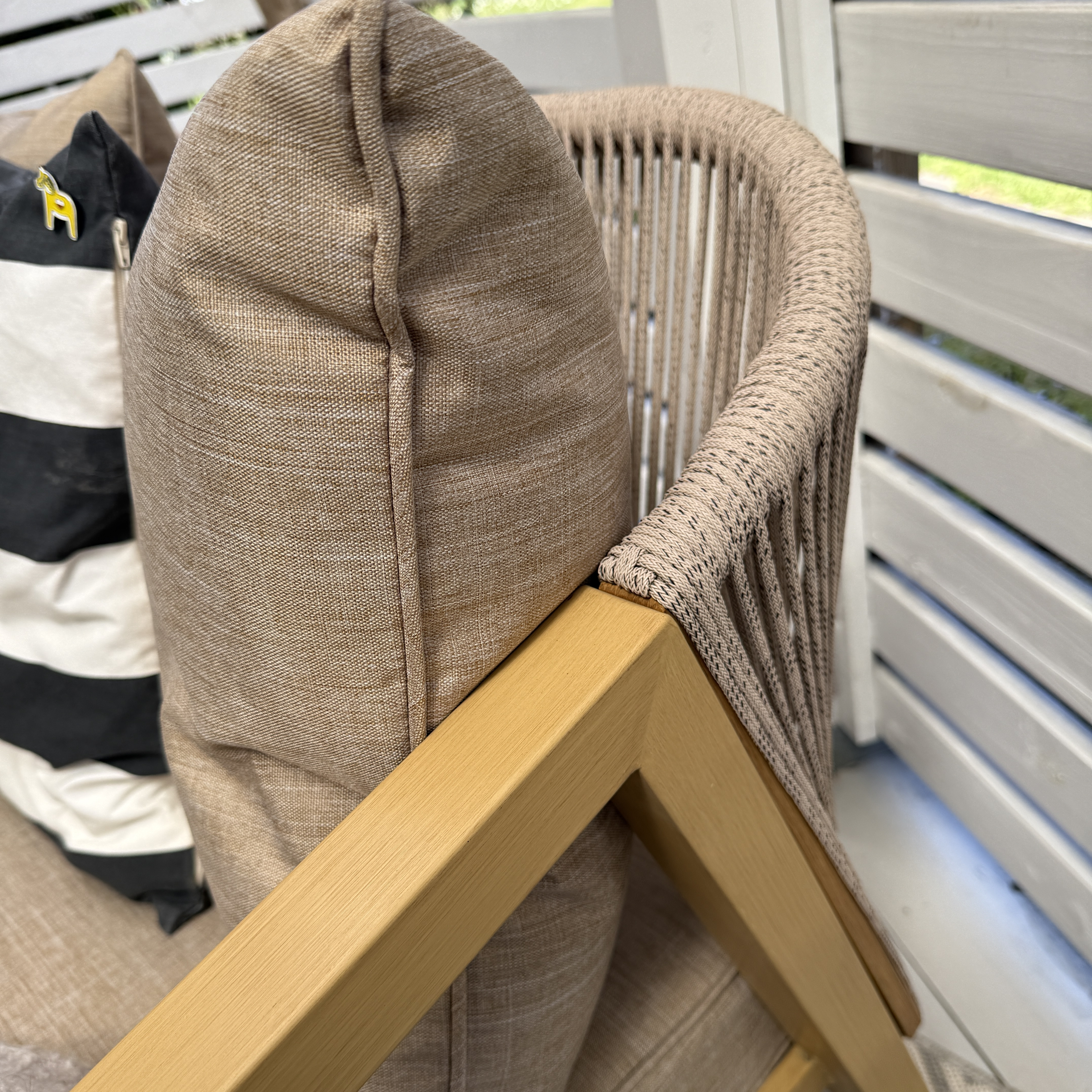 Zestaw ogrodowy LOARA CAFFE MAX WOOD LOOK - Bjørkka zdjęcie realizacji 8
