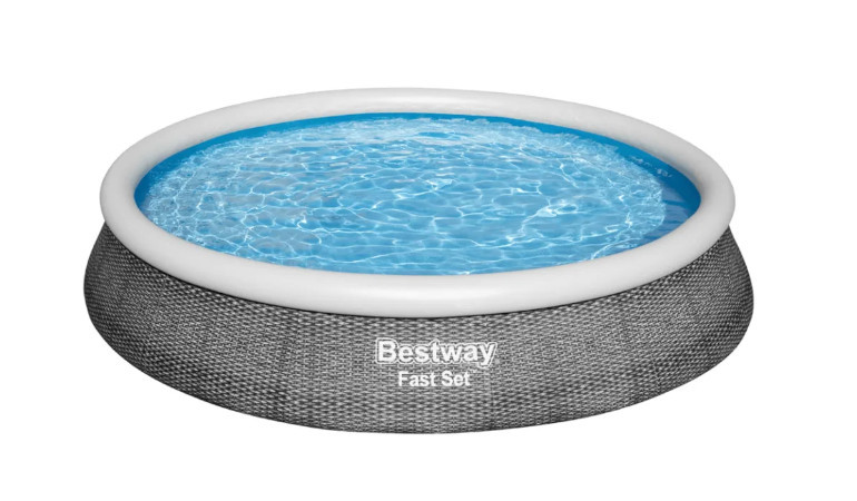 Basen rozporowy z nadmuchiwanym kołnierzem 4 x 0,84 m - BESTWAY 57376 na białym tle